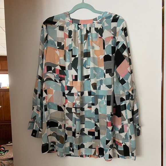 Vince Camuto Business Casual Top - Picture 4 of 5